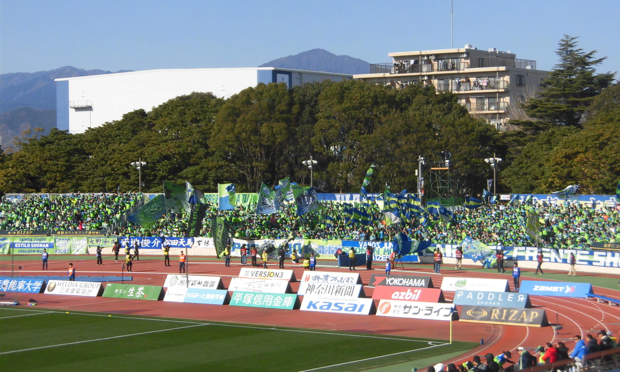 上柚木公園陸上競技場 日本100スタジアムめぐりの旅 上柚木公園陸上競技場 日本100スタジアムめぐりの旅